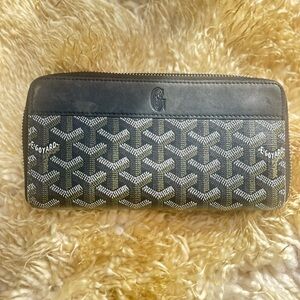 Goated Goyardine Matignon Zip Around
Wallet GM Herringbone Black